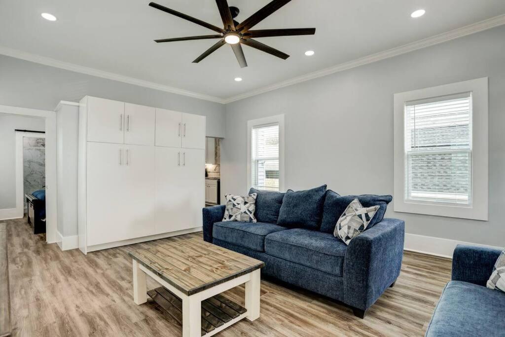 Renovated Beach Bungalow! Galveston Exterior photo